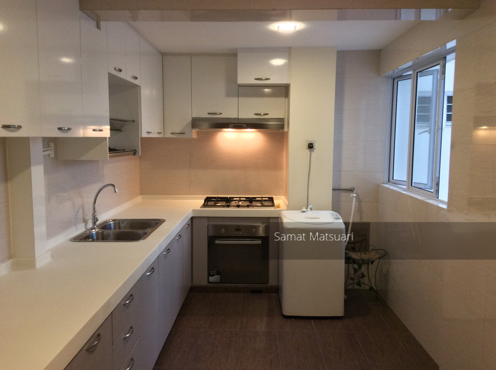 Blk 226 Jurong East Street 21 (Jurong East), HDB 5 Rooms #135068202